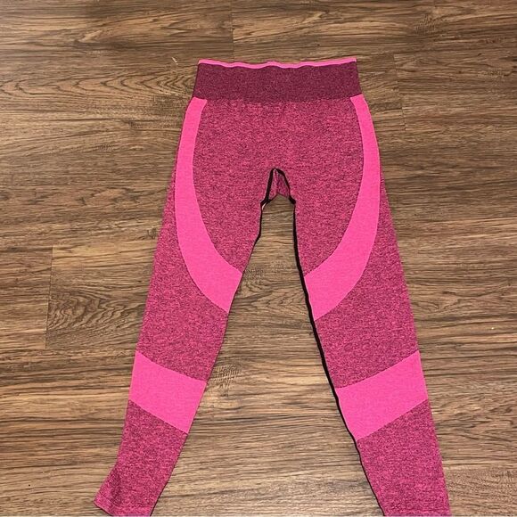 Pink Victoria’s Secret High Waist Seamless Leggings Light and Dark Pink Size Med - Picture 2 of 11